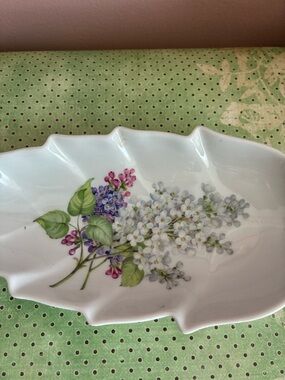 Old Nuremberg leaf dish.